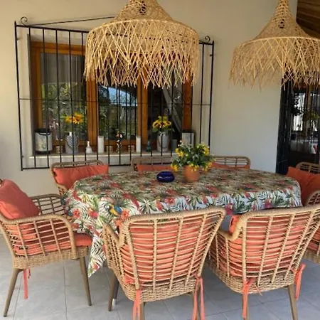 펜션 Casa Toucan Moraira 베니타첼